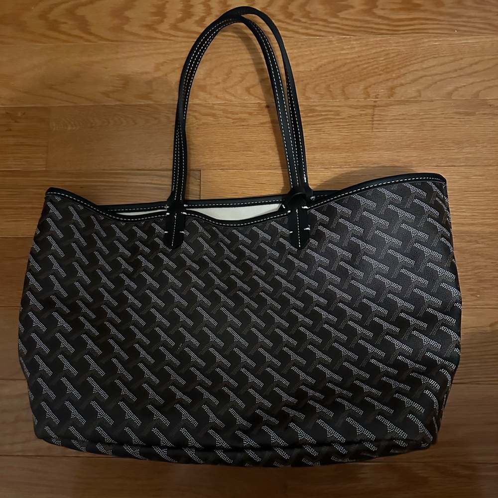 Roomy linen/faux leather tote bag